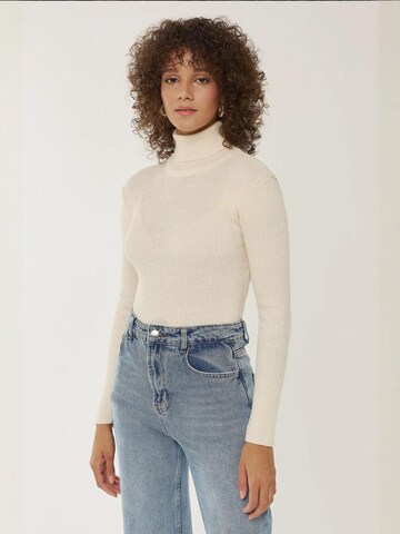 Hiccup Pullover in Weiß