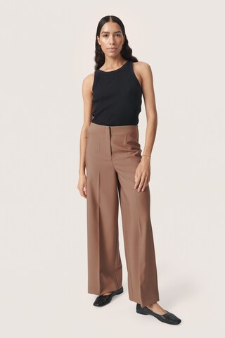 SOAKED IN LUXURY Wide leg Pleated Pants 'Corinne ' in Beige