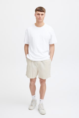 !Solid Regular Chino ' Frevne ' in Beige