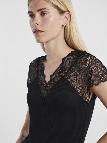 YAS T-Shirt 'YASRIBIS' in Schwarz