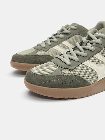 Baskets basses Pull&Bear en vert