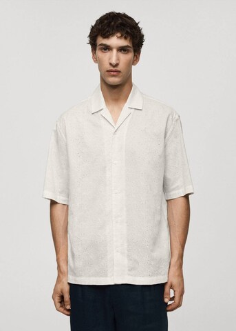 MANGO MAN Comfort Fit Skjorte i beige: forside