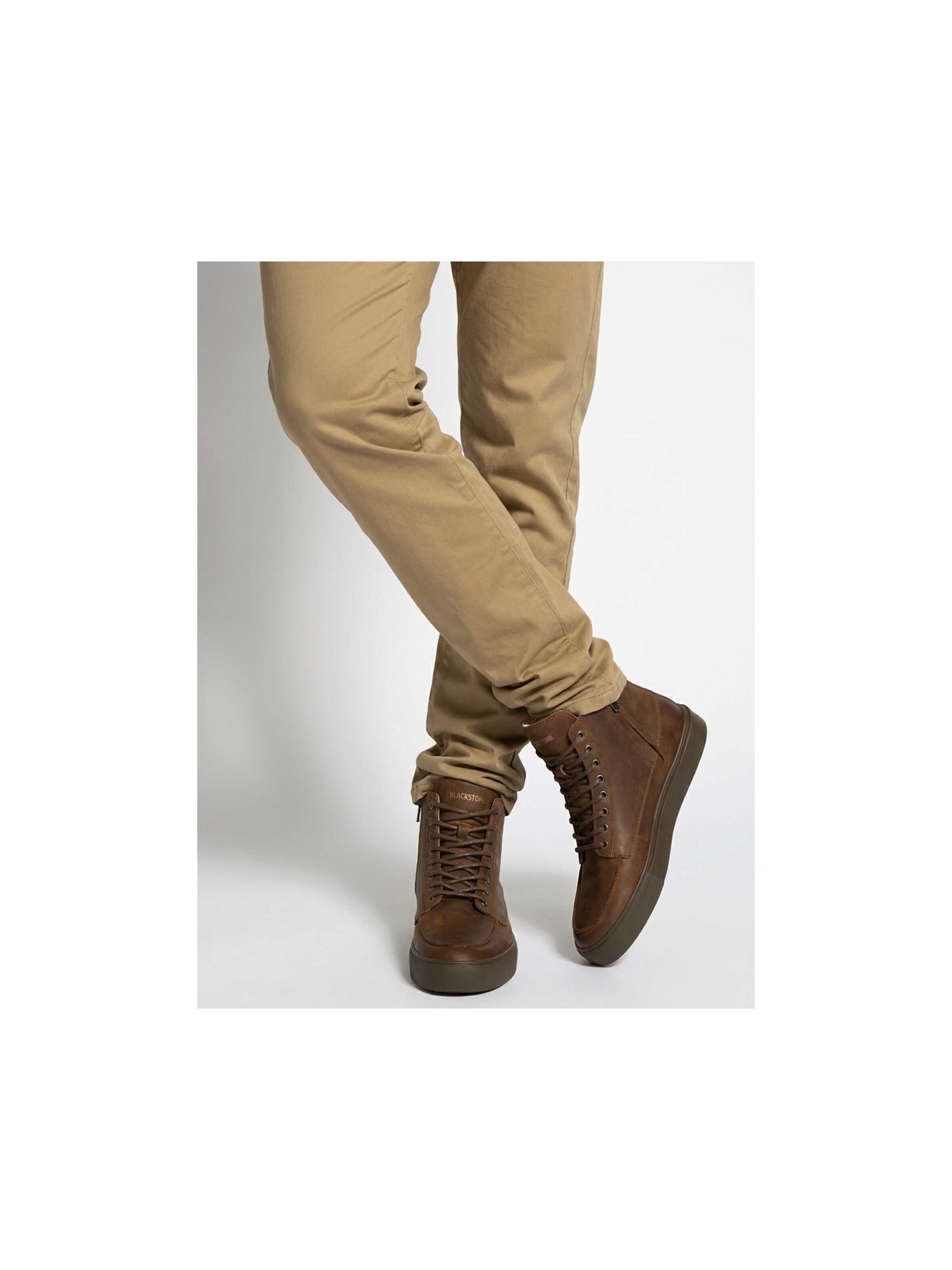 BLACKSTONE Sneakers hoog 'RUBY EERO - ZIPPER' in Bruin