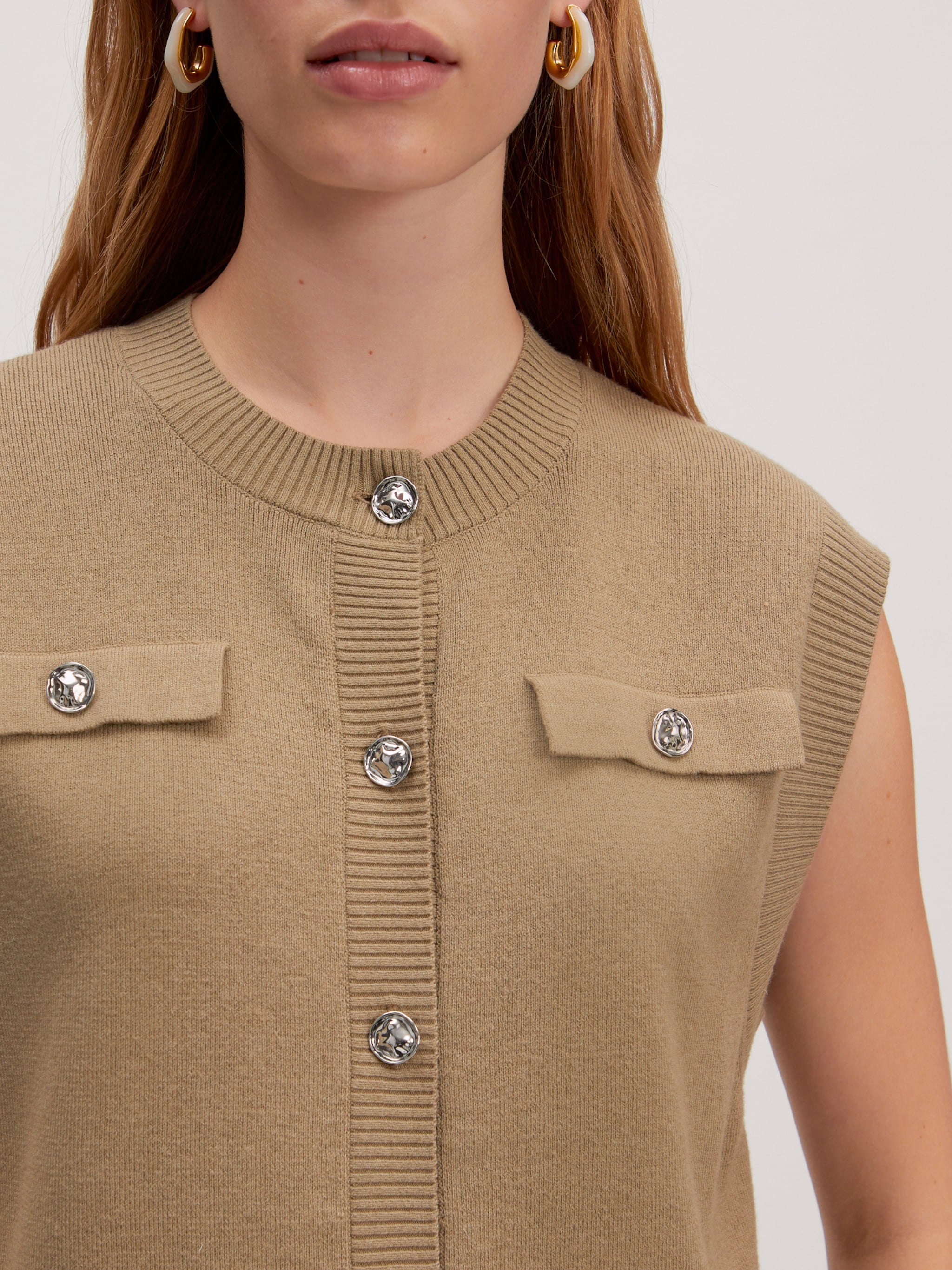 EDITED Produkter Vest 'Ursina' brun