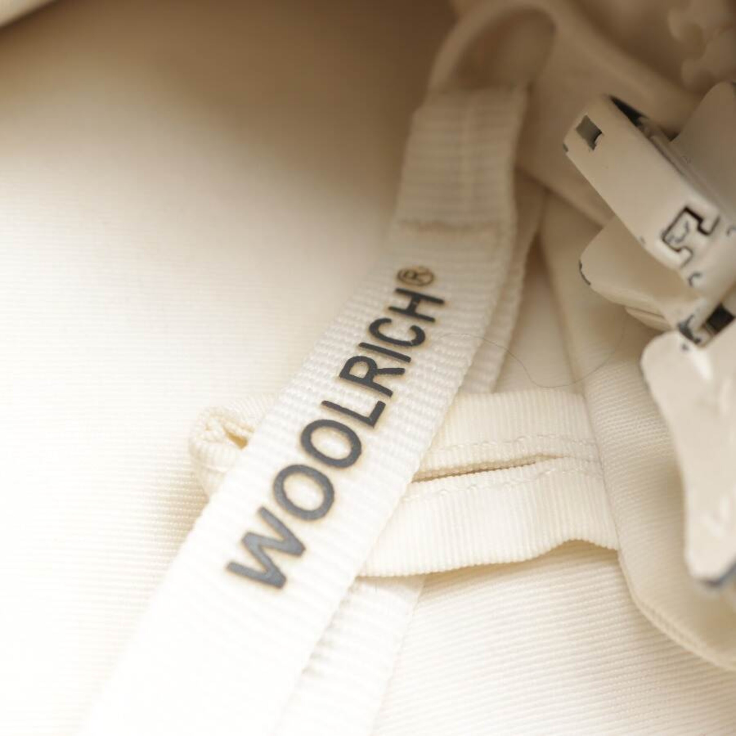 Woolrich Jacket & Coat in S in Grey