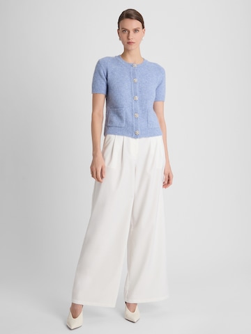 GUIDO MARIA KRETSCHMER FOR BRIDGERTON Cardigan 'Daphne' i blå