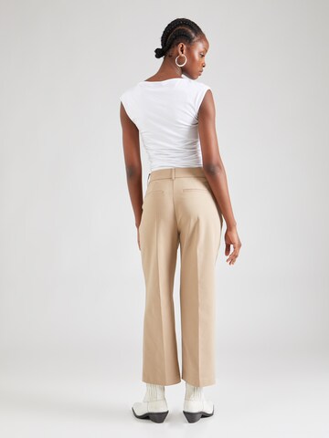 Regular Pantalon à plis 'VITA TESSA' Fransa en beige