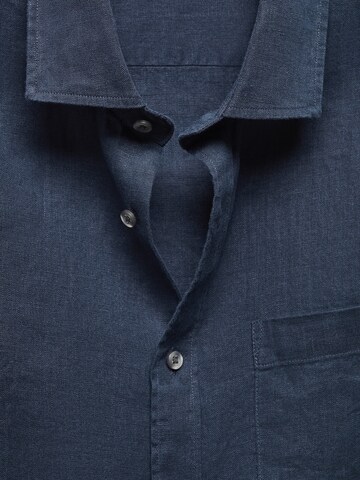 MANGO MAN Regular fit Button Up Shirt 'Avispa' in Blue