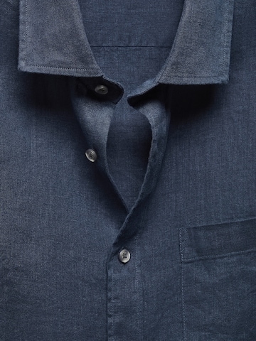 MANGO MAN Regular fit Button Up Shirt 'Avispa' in Blue