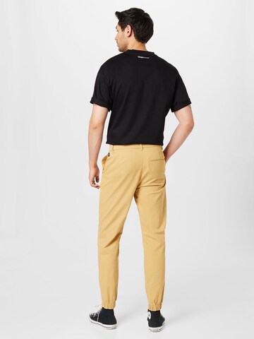 Regular Pantalon chino TOM TAILOR DENIM en marron