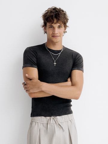 Bershka Shirt in Black: front