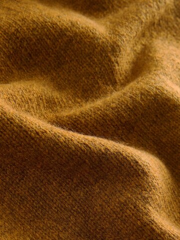 Next Sweater in Yellow