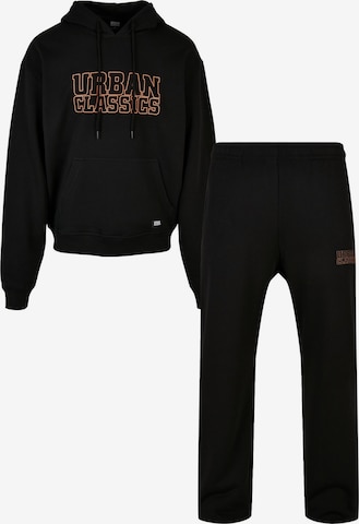 Urban Classics Sweatsuit in Black: front