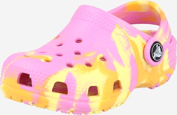 Crocs Avonaiset kengät värissä vaaleanpunainen: edessä