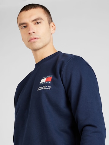 Tommy Jeans Свитшот 'Essential' в Синий