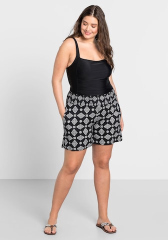 SHEEGO Regular Shorts in Schwarz