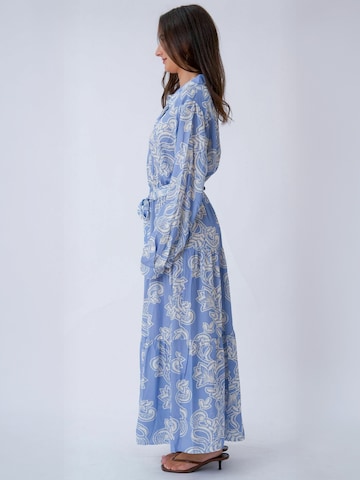 Robe ' Lola ' TEESHOPPEN en bleu : sur le côté