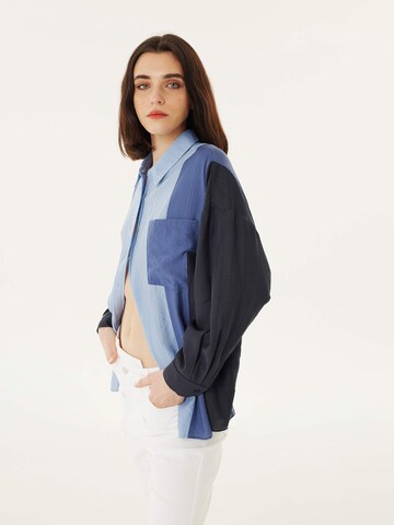 Twist Blouse in Blauw