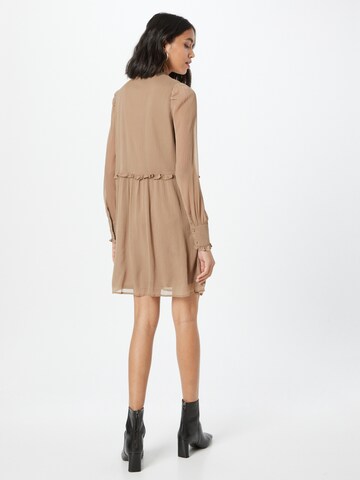 Robe-chemise 'DEE' VERO MODA en marron