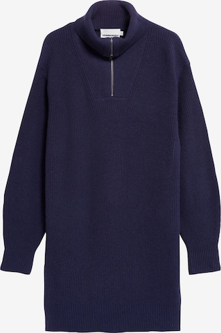 Robes en maille ARMEDANGELS en bleu : devant