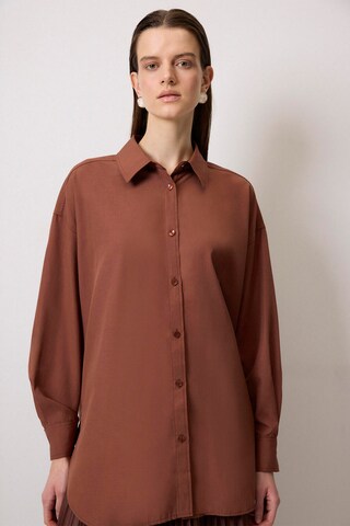 Touche Prive Blouse in Brown