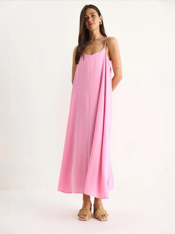 Bianco Lucci - Vestido de verão em rosa