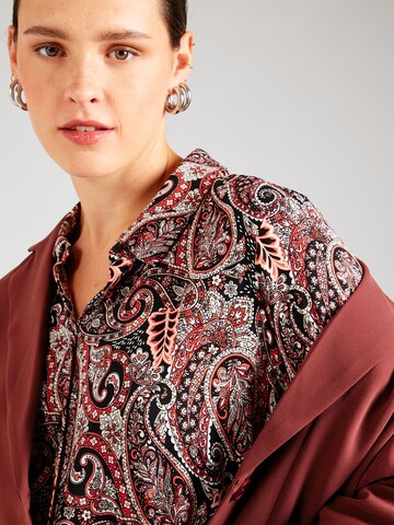 Chemisier 'VMCMABLE' Vero Moda Curve en rouge
