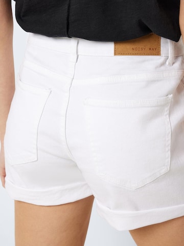Noisy may Slimfit Jeans 'MONI' i hvid