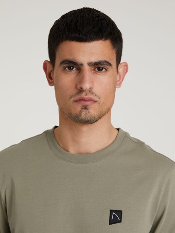 CHASIN' Shirt 'Bro' in Green