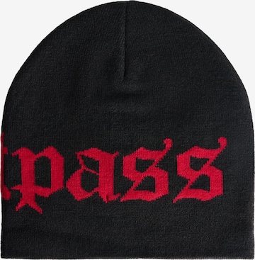 BershkaKapa 'FASTPASS' - crna boja: prednji dio
