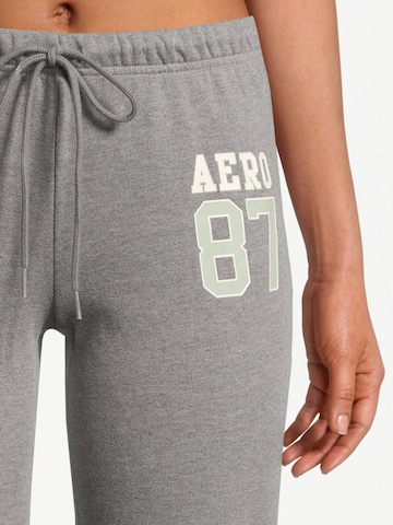 Effilé Pantalon AÉROPOSTALE en gris