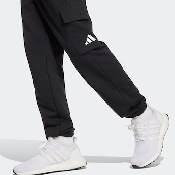 Effilé Pantalon de sport ADIDAS SPORTSWEAR en noir