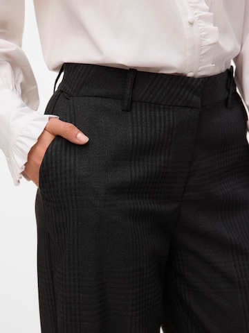 Regular Pantalon 'VMUnnaЄ' VERO MODA en noir