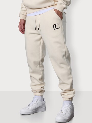 ESTEEM Regular Housut värissä beige: etupuoli