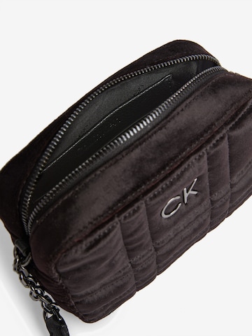 Borsa a tracolla di Calvin Klein in nero