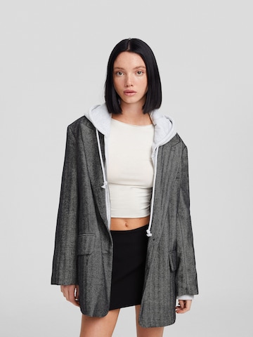 Blazer di Bershka in grigio: frontale