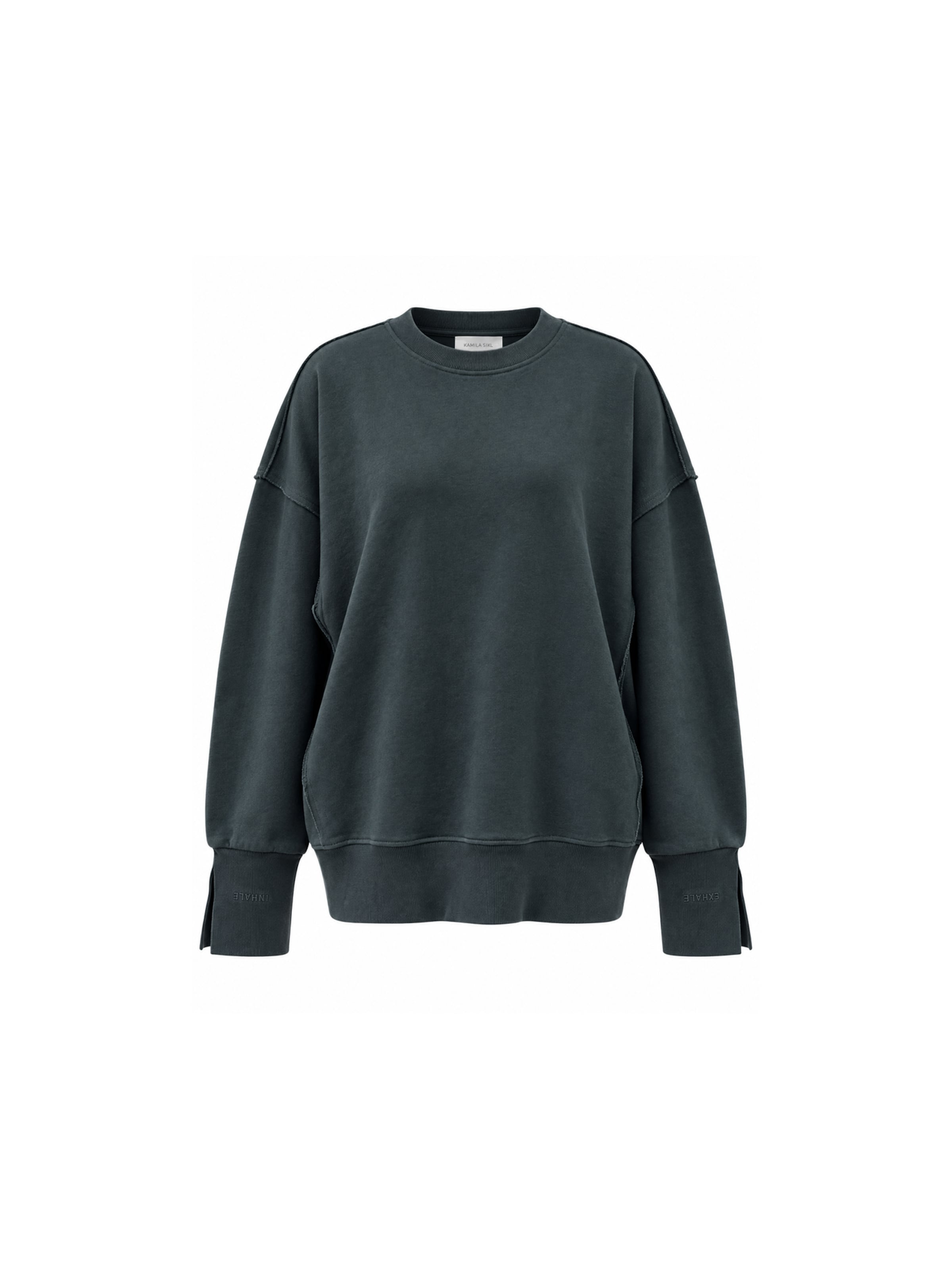 Kamila Šikl Sweatshirt in Green: front