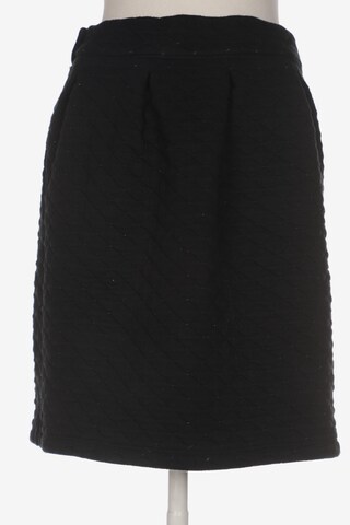 PETIT BATEAU Skirt in M in Black