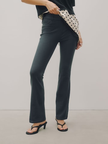 Next Bootcut Jeggings σε μπλε: μπροστά