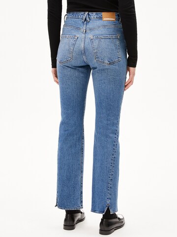 ARMEDANGELS Slimfit Jeans ' VELAARI ' in Blauw