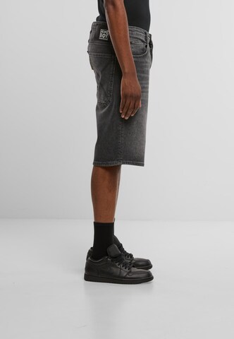 HOMEBOY Baggy Shorts in Schwarz
