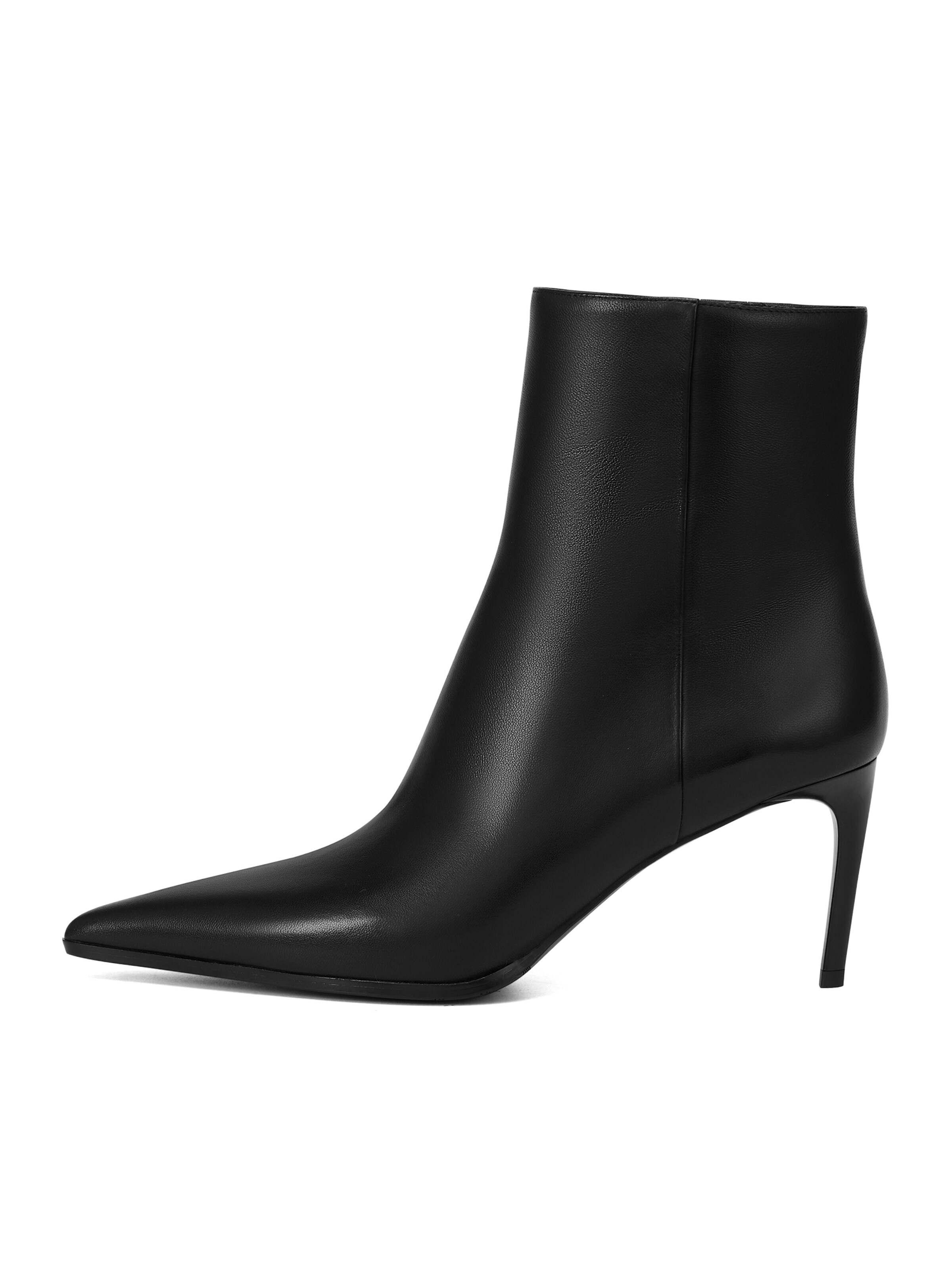 Potamy Booties in Black: front
