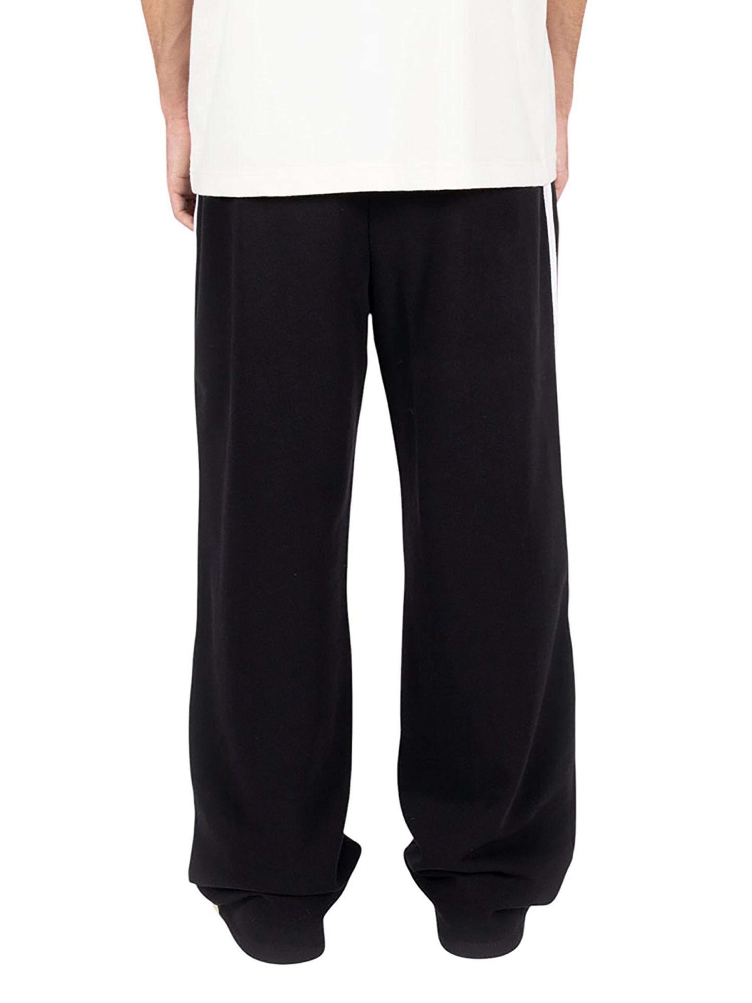 FAVELA Regular Workout Pants '4 Stripes' in Black