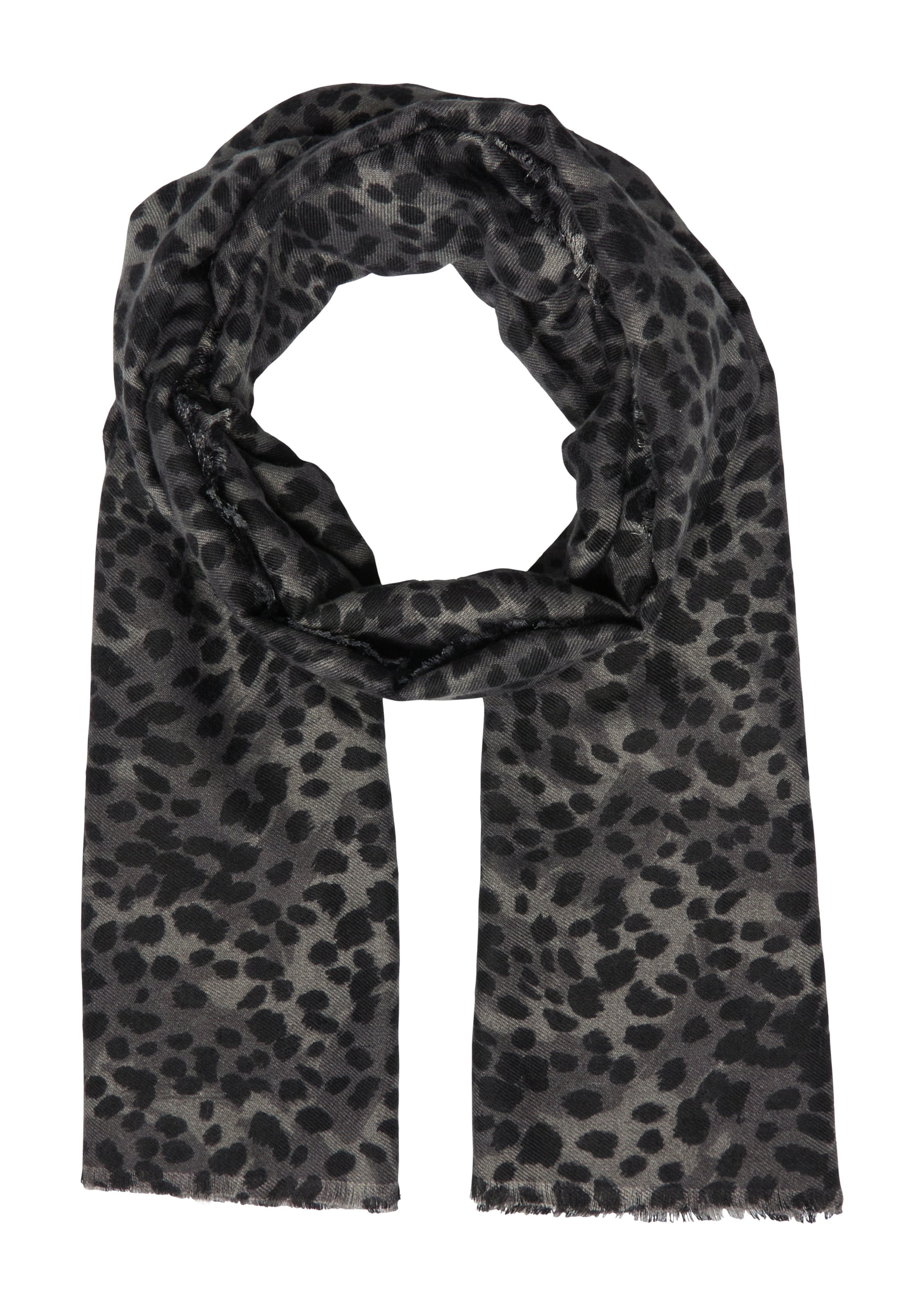 s.Oliver Scarf in Grey: front