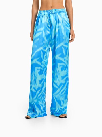 Wide Leg Pantalon à pince Bershka en bleu : devant