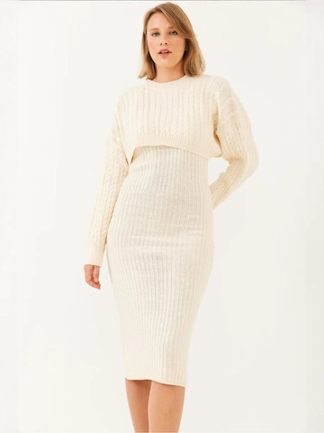 Abito in maglia di Bianco Lucci in beige