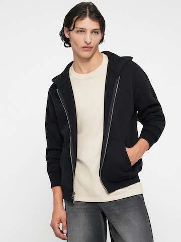 Hanorac de la HOLLISTER pe negru