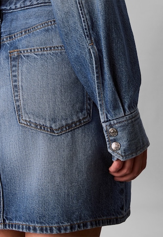 mėlyna Calvin Klein Jeans Palaidinės tipo suknelė