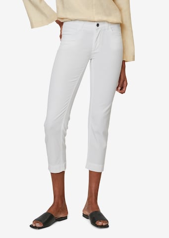 Coupe slim Pantalon 'Lulea' Marc O'Polo en blanc : devant