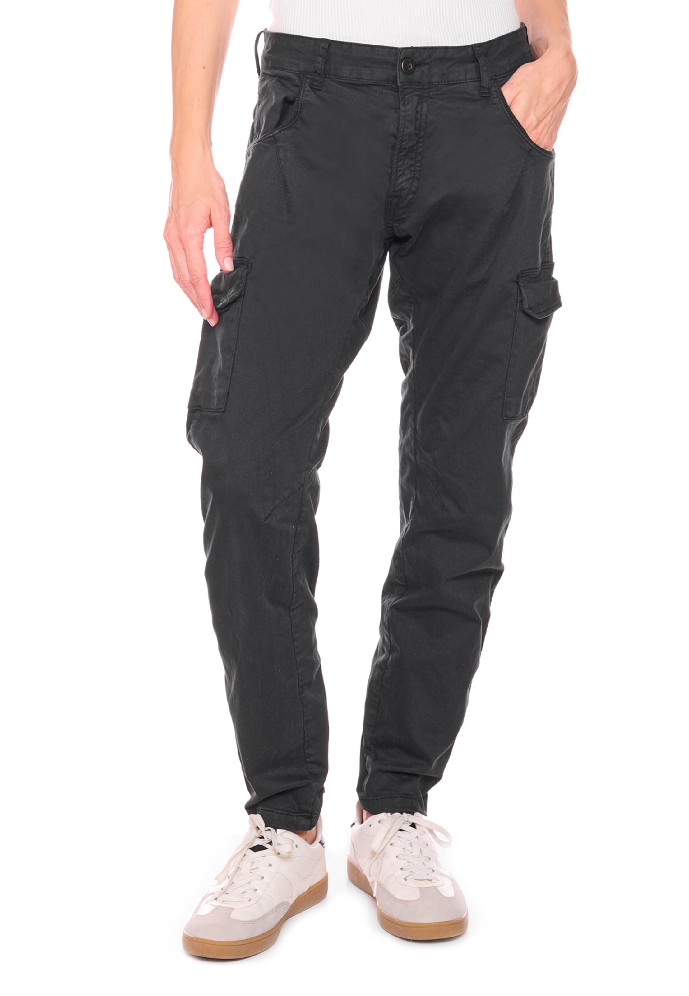 Le Temps Des Cerises Tapered Cargobroek 'Rivera' in Zwart: voorkant